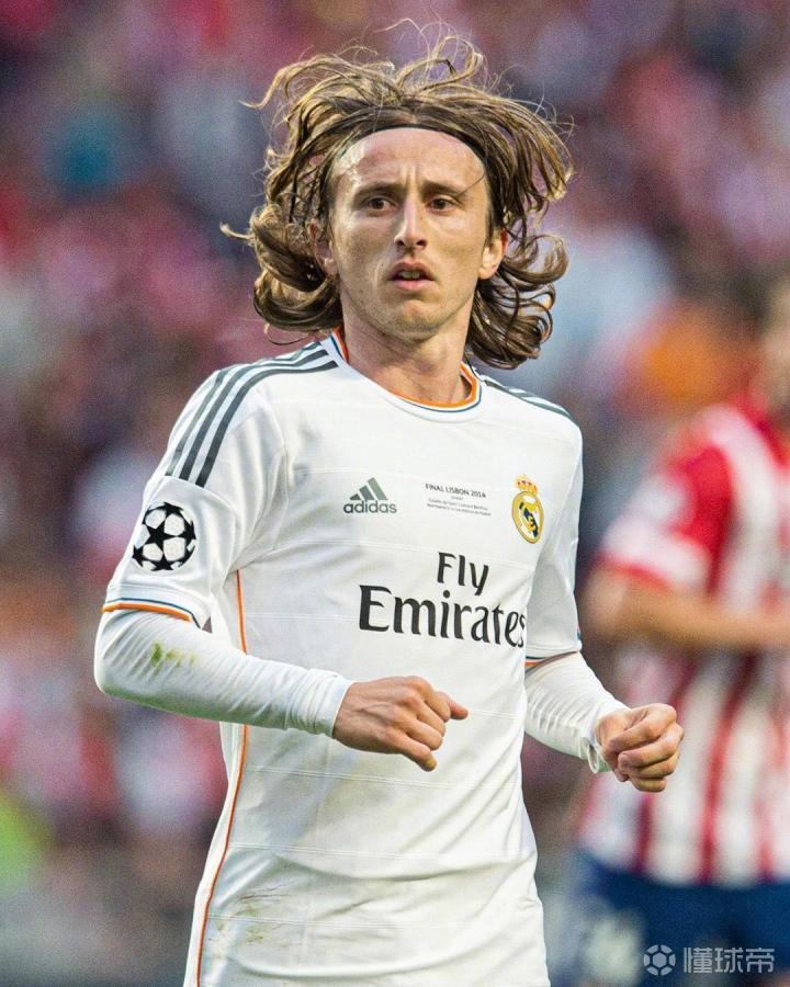 霍伊伦排曼联球员标志性庆祝动作：C罗坎通纳S级，自己A级